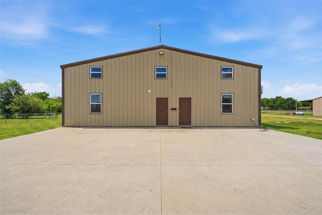 103 Cleburne Road - Photo 1