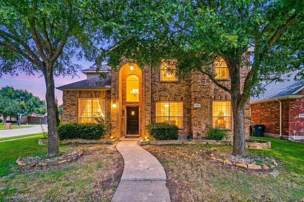 208 Arbor Ridge Drive - Photo 1