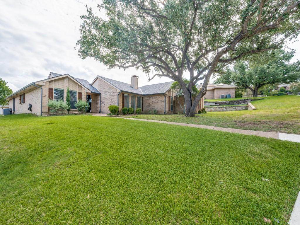 2702 Lookout Place - Photo 1