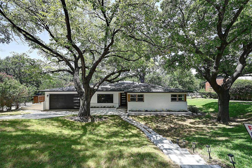 3900 Pelham Road - Photo 1
