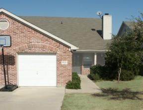 920 Sierra Vista Court - Photo 1