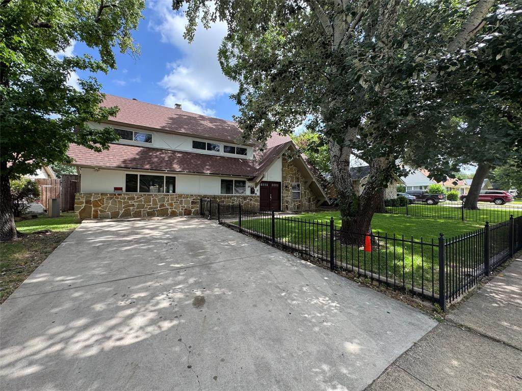 3573 Ridgebriar Drive - Photo 1