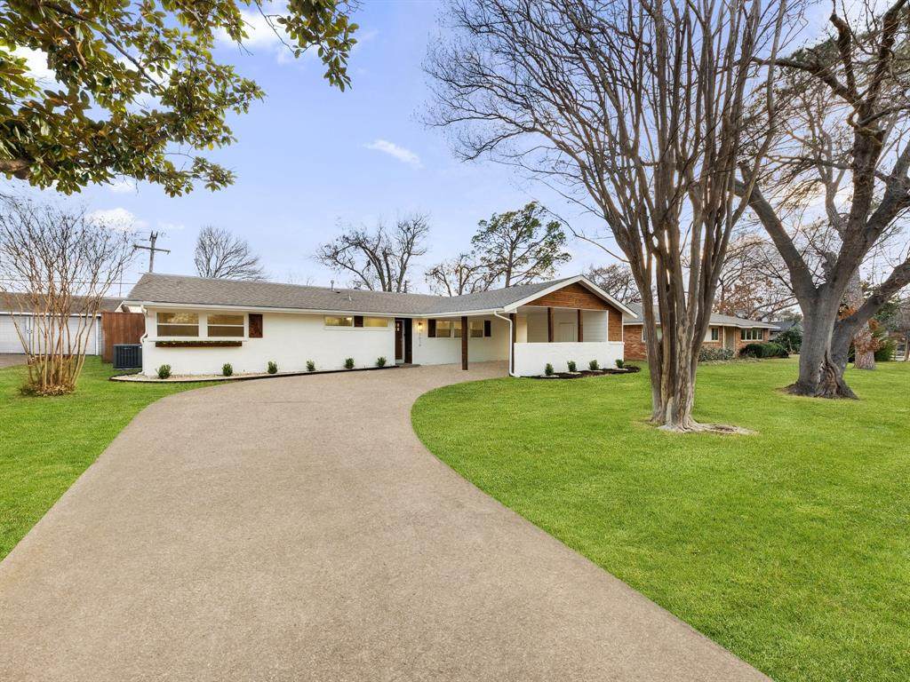 3616 Woodleigh Drive - Photo 1