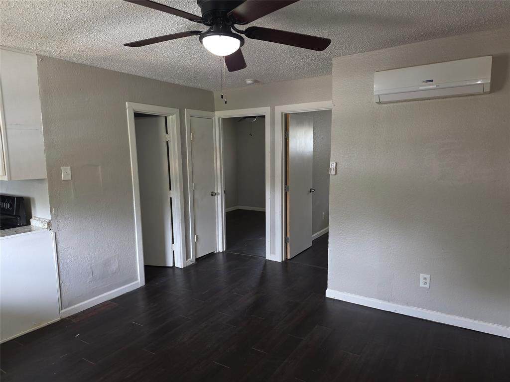 3910 Polly Street - Photo 1