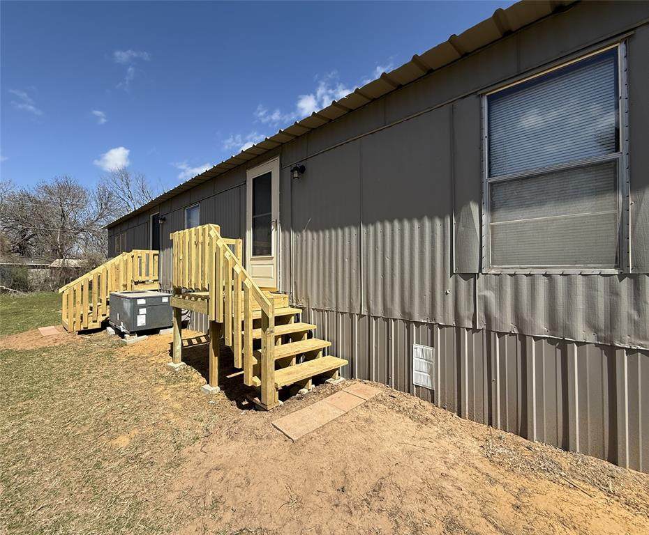 1025 Owing Street - Photo 1