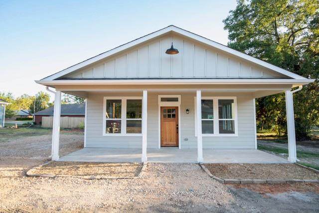 802 Walnut Street - Photo 1