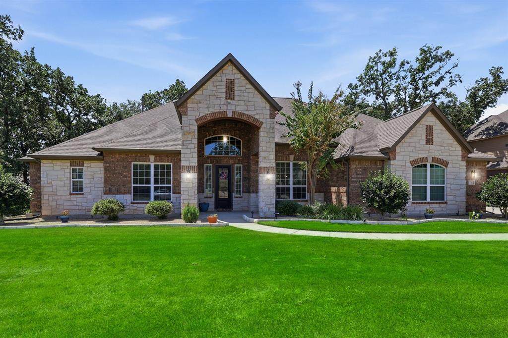 138 Dogwood Drive - Photo 1