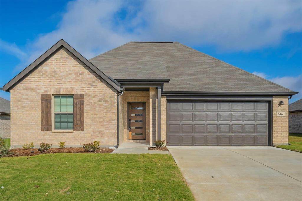 516 Ridgewood Drive - Photo 1