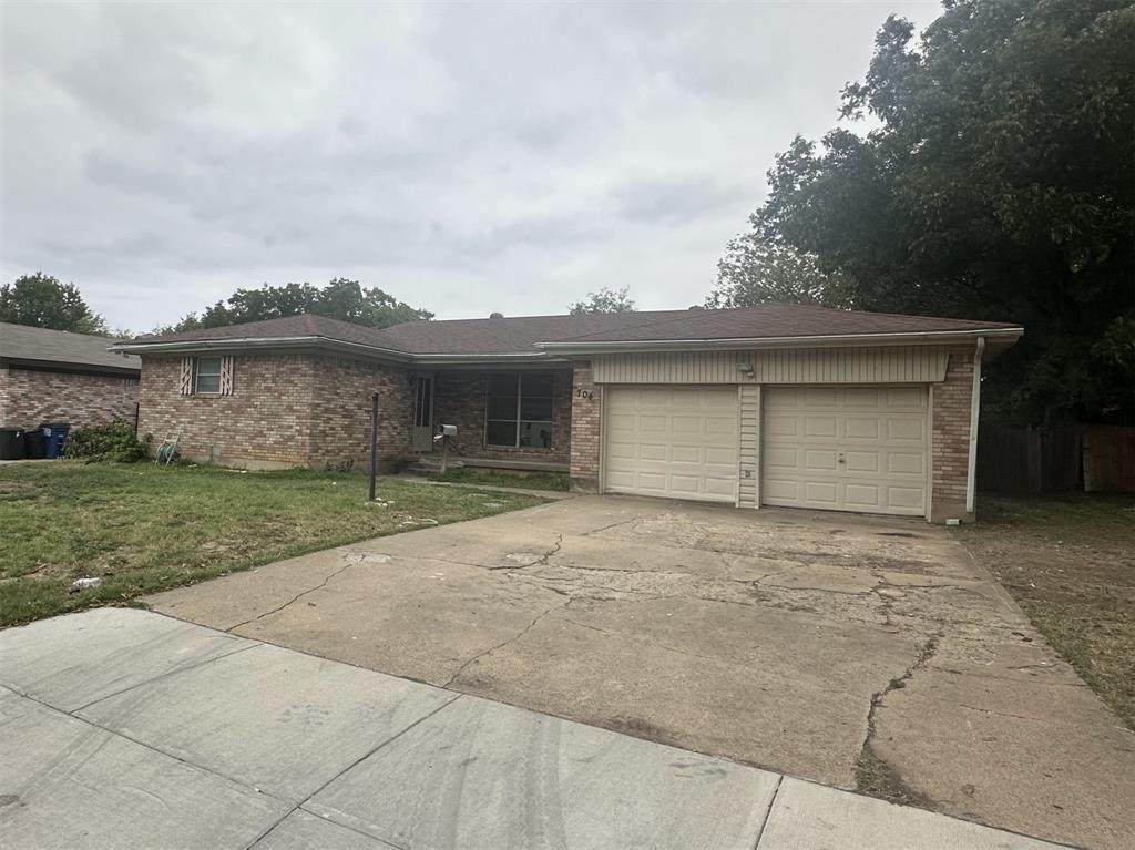 704 Clebud Drive - Photo 1
