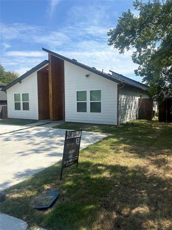 2095 Bourland - Photo 1