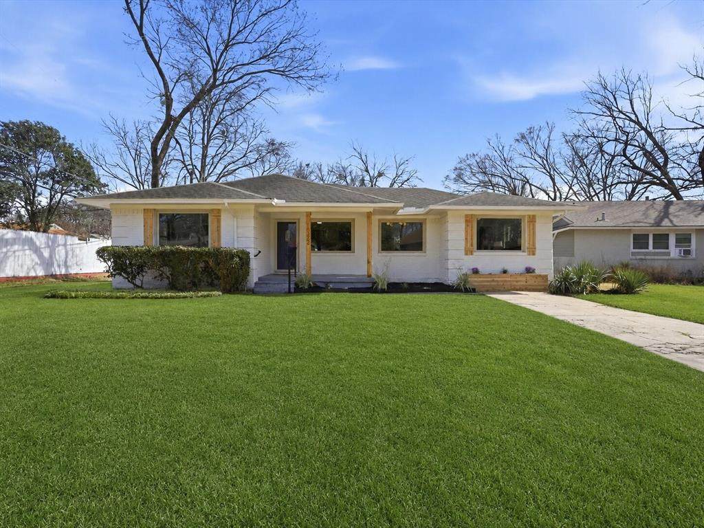 10322 Pinecrest Drive - Photo 1