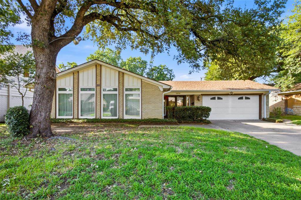 1315 Navaho Street - Photo 1