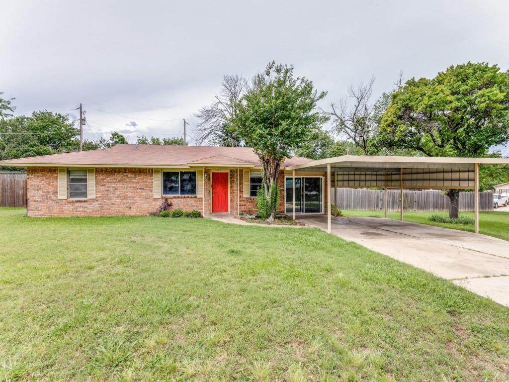 325 Walnut Avenue - Photo 1