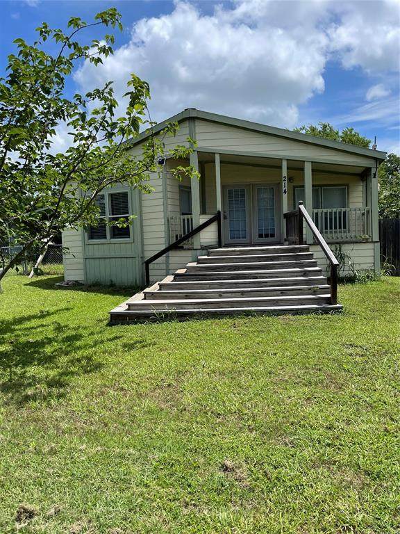 214 Goddard Street - Photo 1