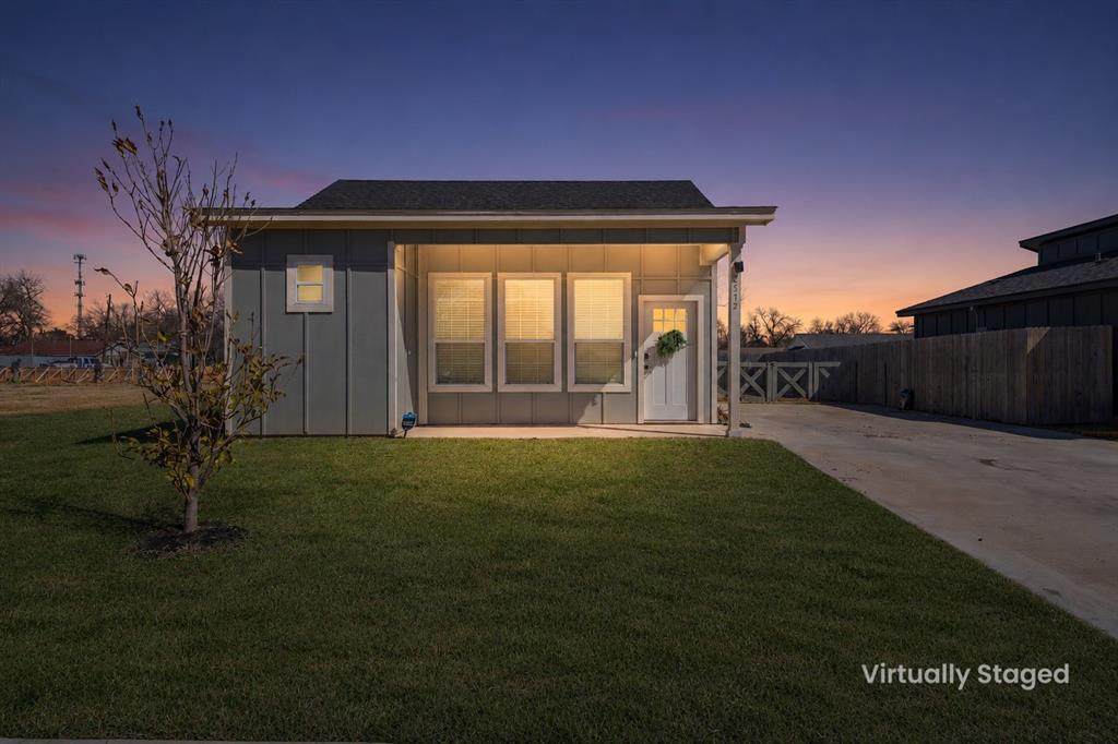 2312 12th Street - Photo 1