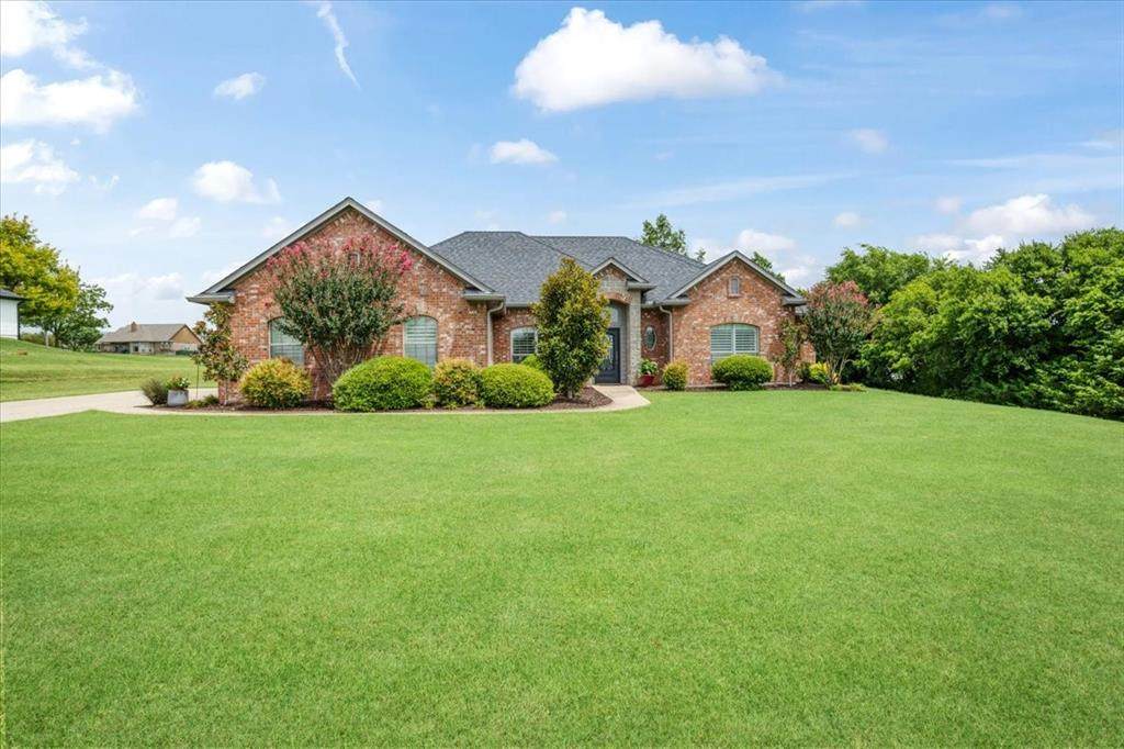 146 Derby Drive - Photo 1