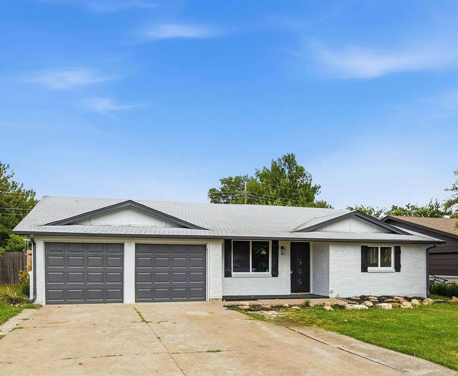 857 Twilight Trail - Photo 1