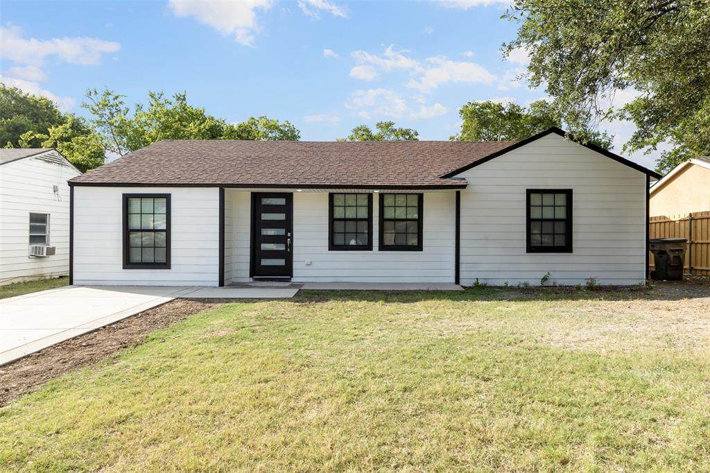 239 Halsey Street - Photo 1