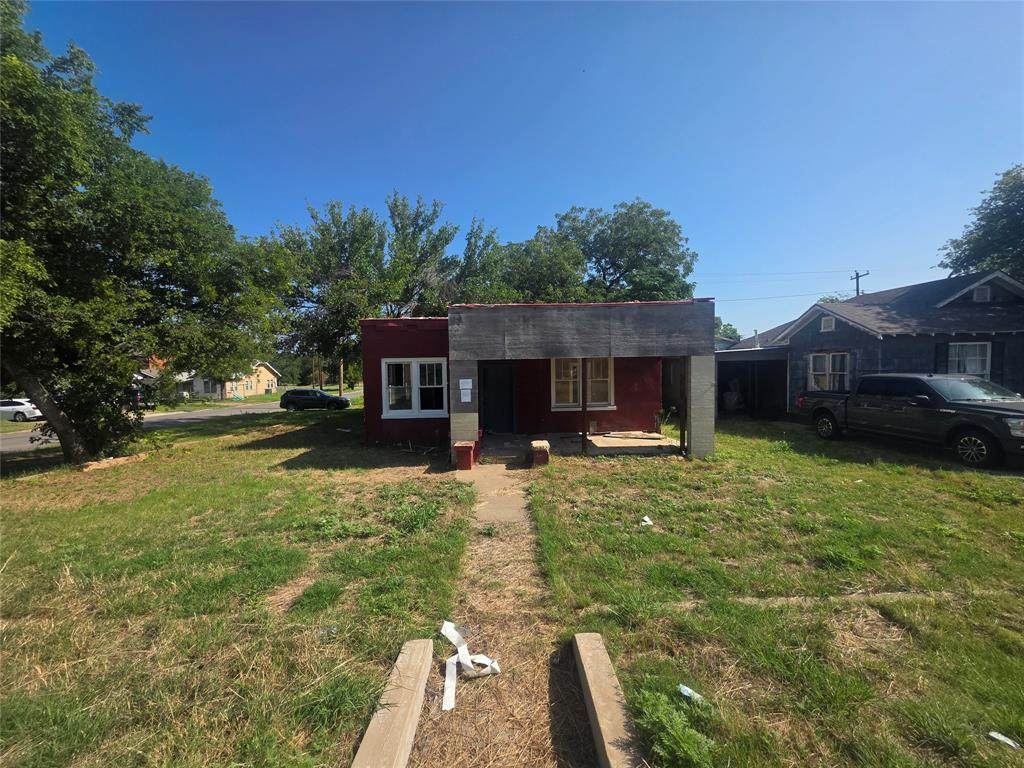 1100 Walker Street - Photo 1
