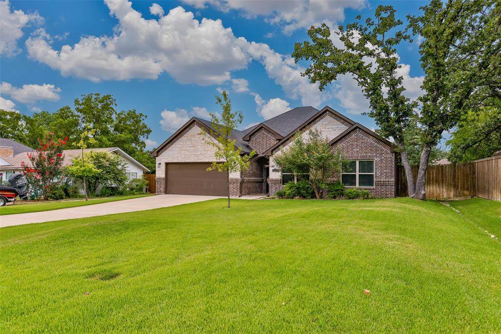110 Iriquois Drive - Photo 1