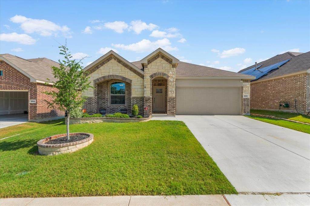 2520 Goodrich Road - Photo 1
