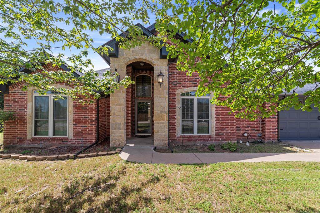 903 Winding Road - Photo 1