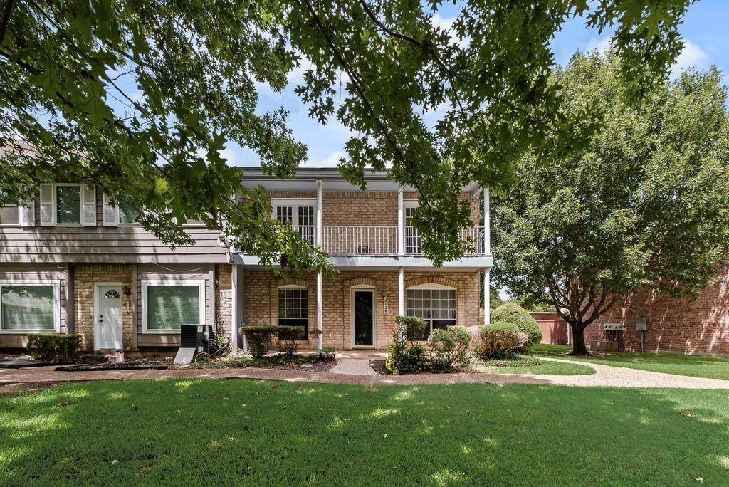 624 Trailwood Court - Photo 1