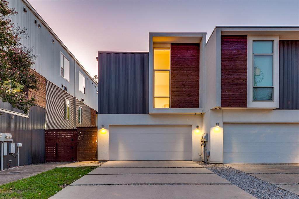 4405 Roseland Avenue - Photo 1
