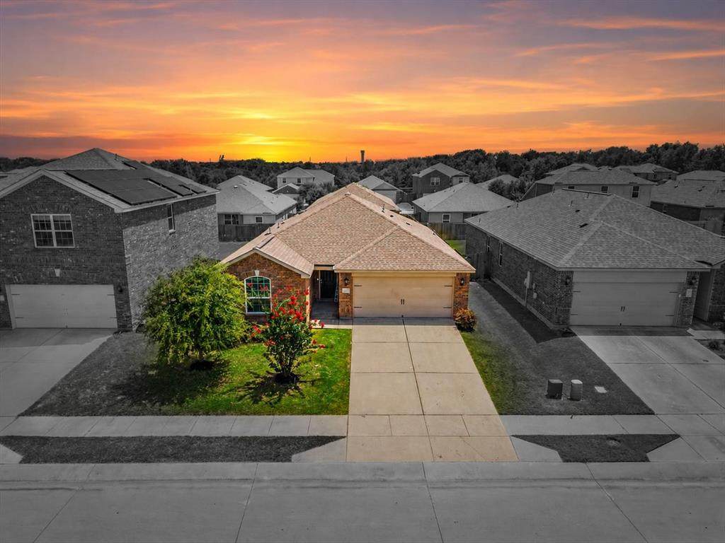 1619 White Mountain Way - Photo 1
