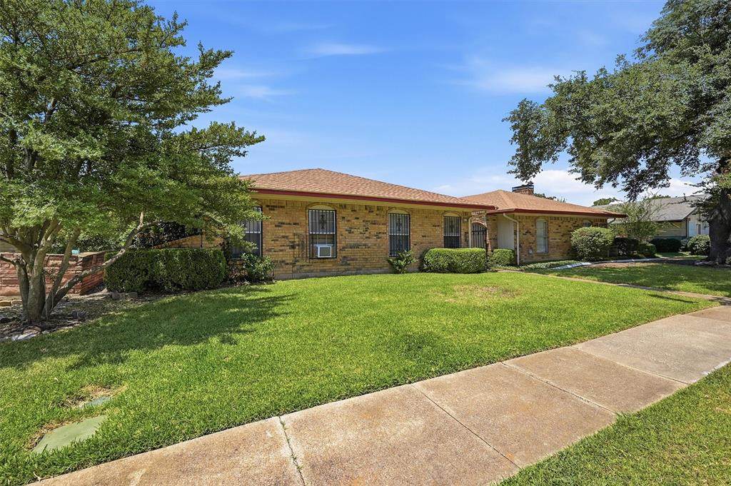 4115 Greenway Drive - Photo 1