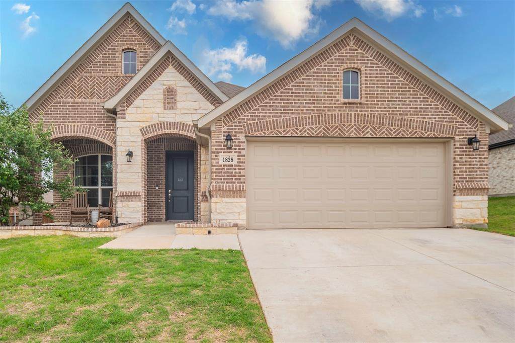 1828 Abelia Lane - Photo 1