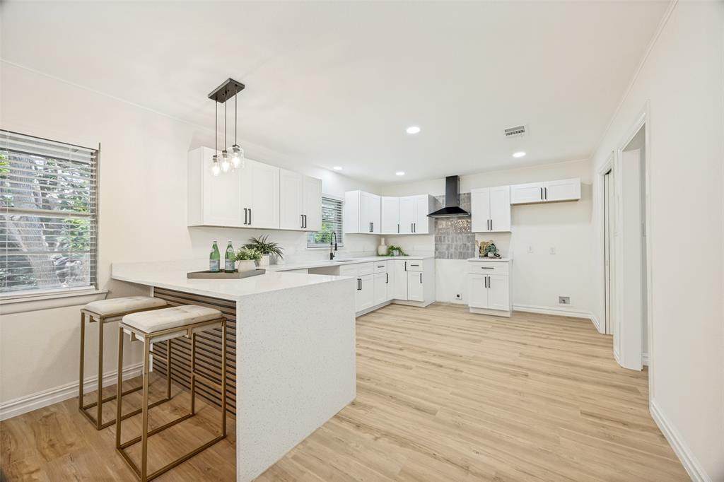 122 Mercer Drive - Photo 1