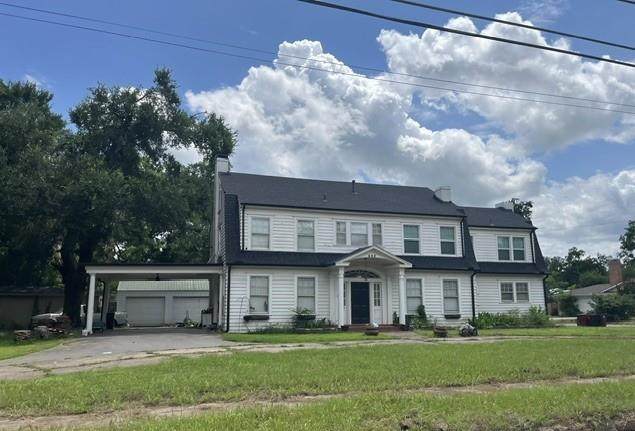 602 9th Street - Photo 1