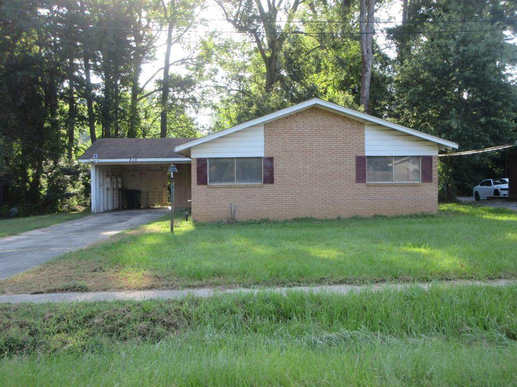 816 Spruce Street - Photo 1