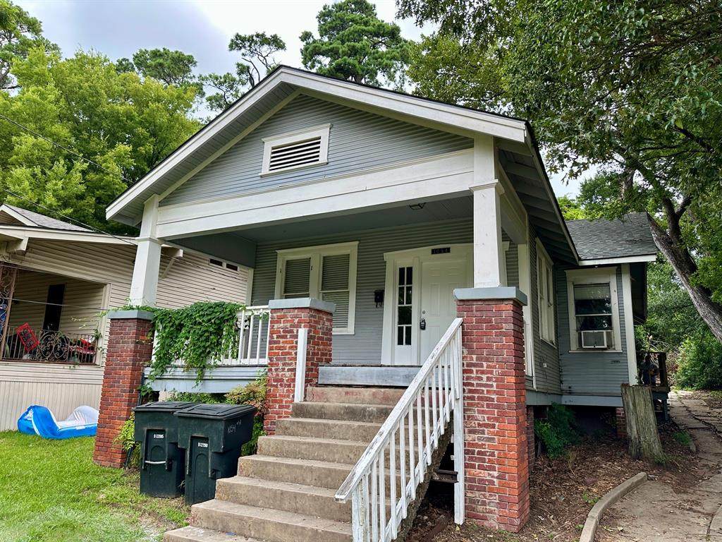 1054 Wilkinson Street - Photo 1