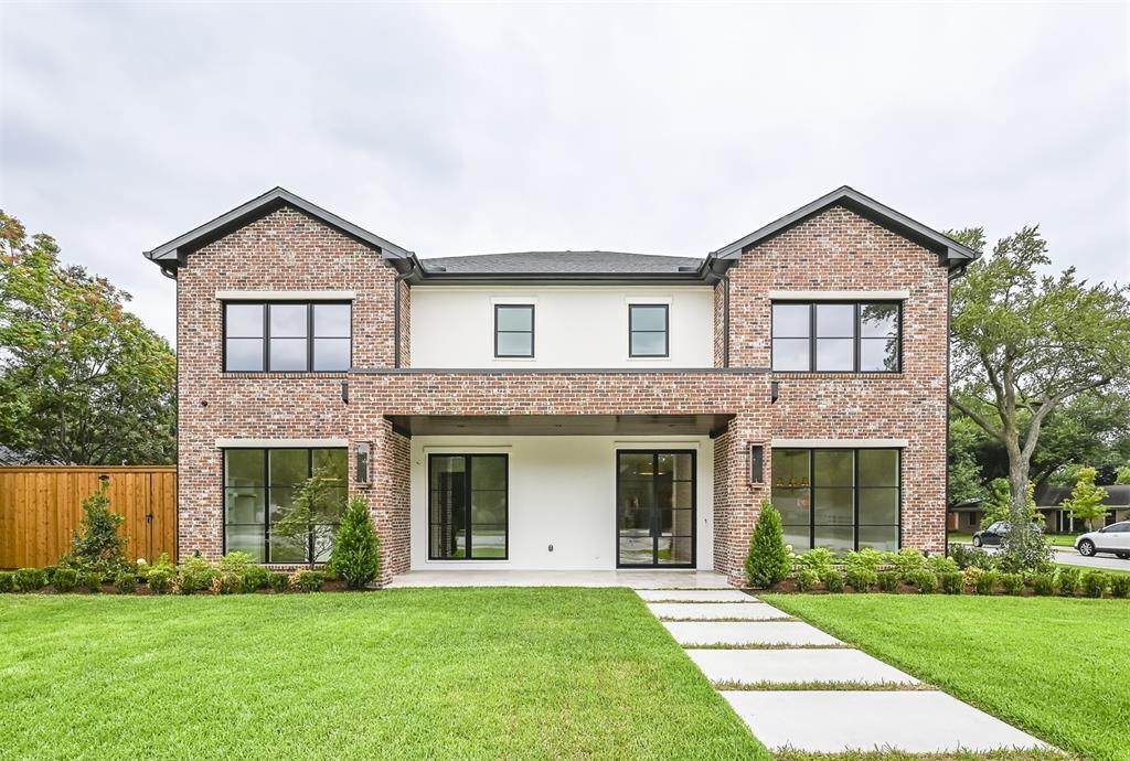 3304 Royal Lane - Photo 1