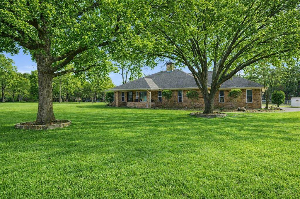 111 Havenwood Drive - Photo 1