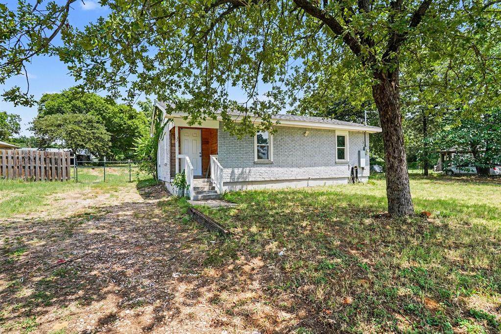 6337 Renwood Drive - Photo 1