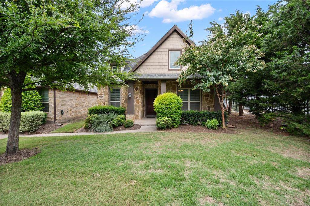 5145 Kentwood Drive - Photo 1