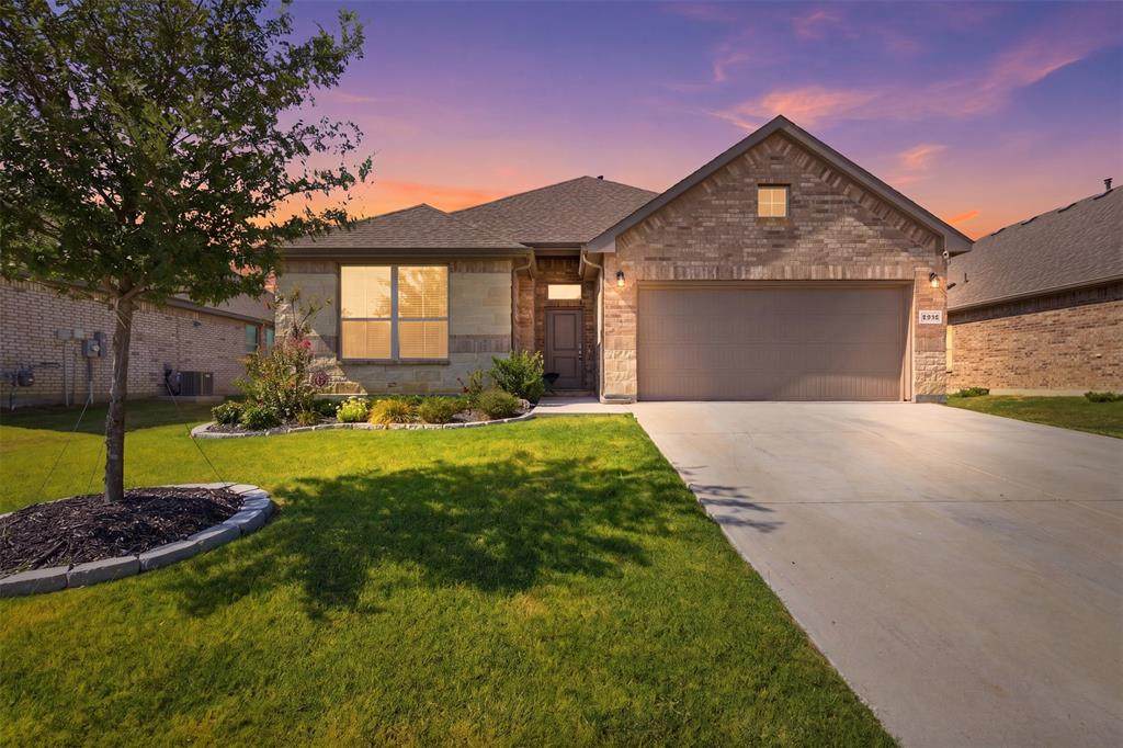 5213 Crystal Lake Avenue - Photo 1