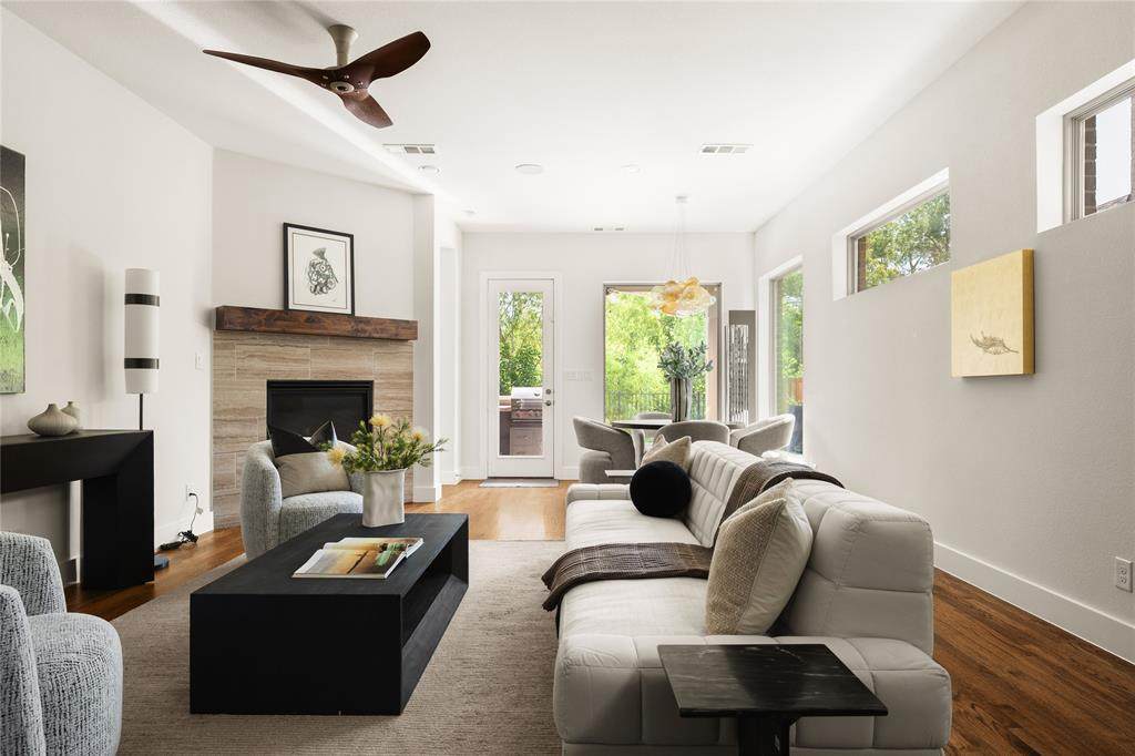 536 Shoreline Street - Photo 1