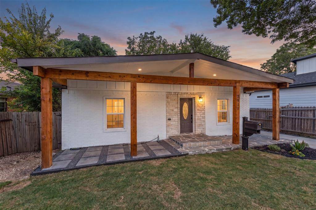 2911 Denley - Photo 1