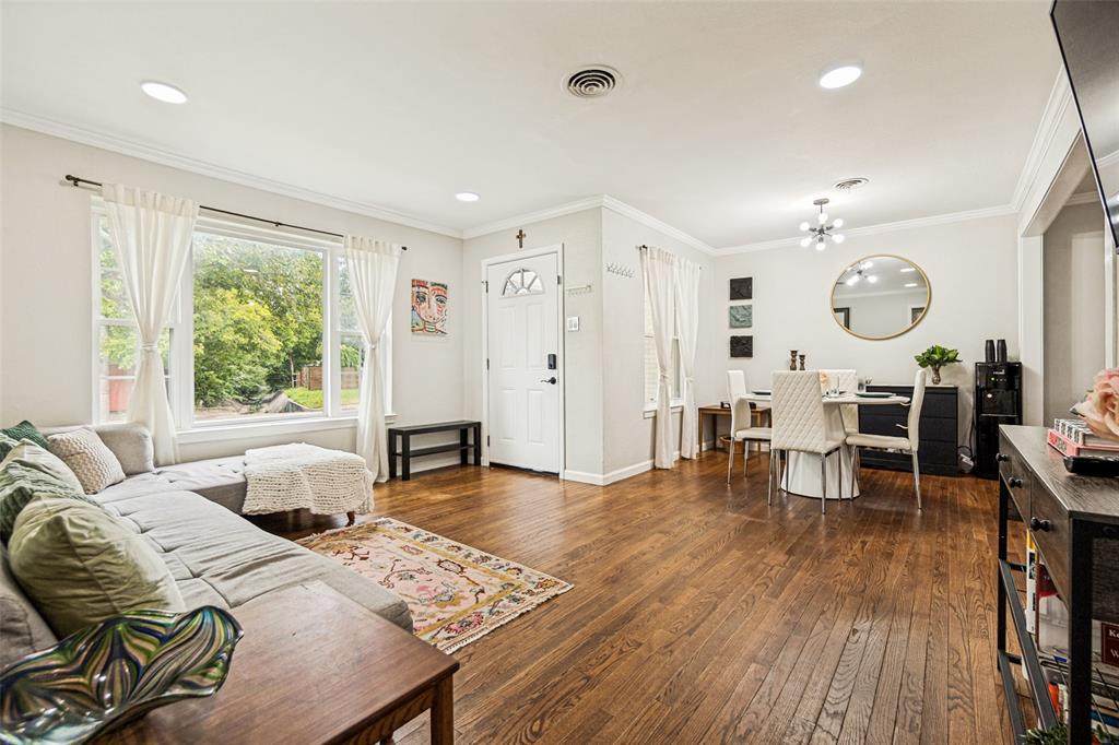 2245 San Medina Avenue - Photo 1