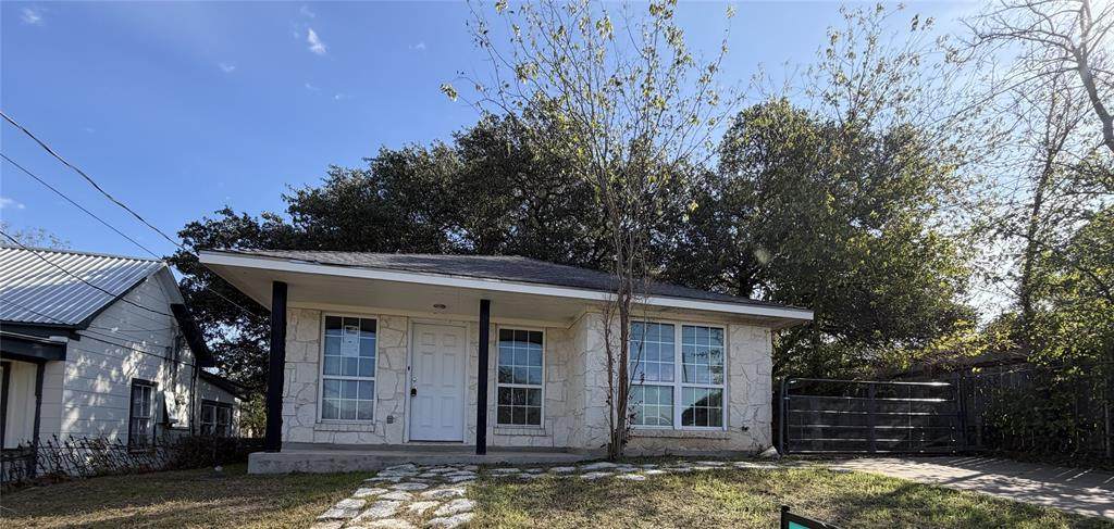 207 Creek Street - Photo 1
