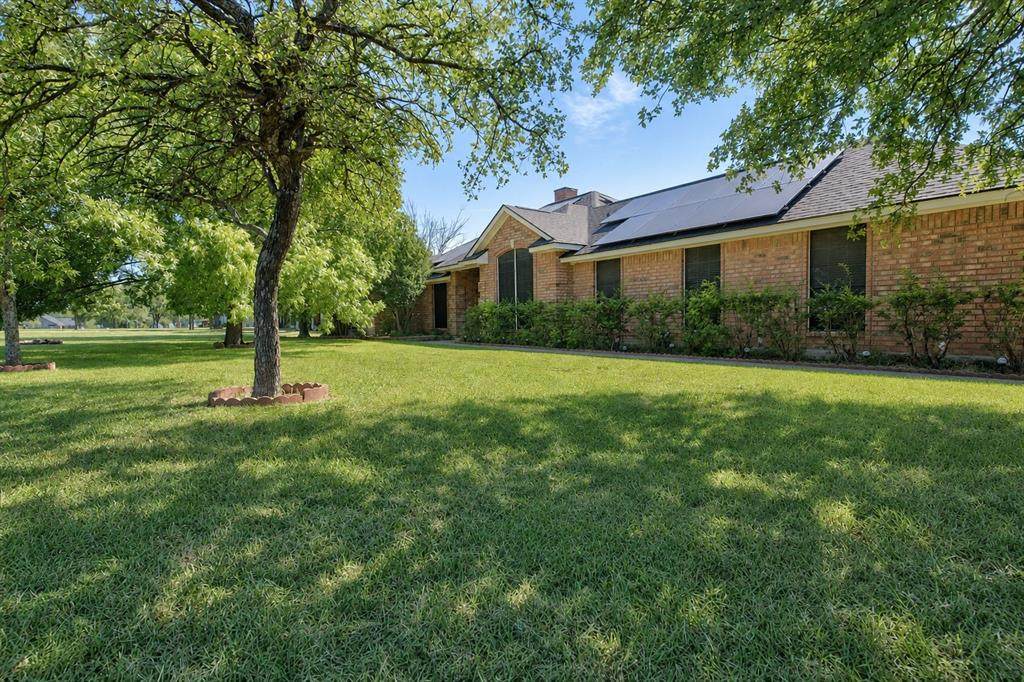 213 Diamond Oaks Drive - Photo 1