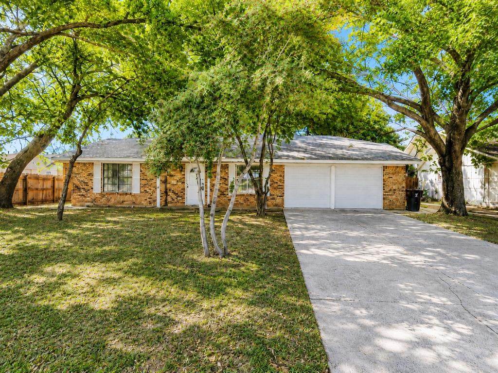 421 Apple Blossom Lane - Photo 1