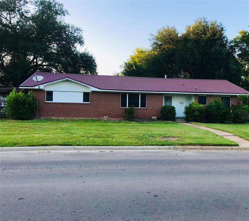 1001 College Street - Photo 1