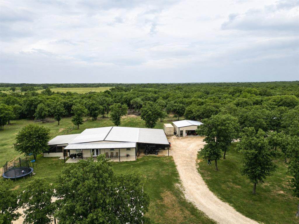 636 Private Road 4691 - Photo 1
