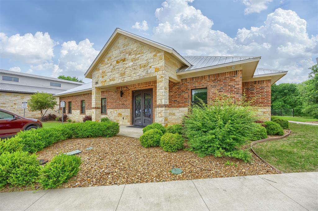 299 Eldorado Parkway - Photo 1