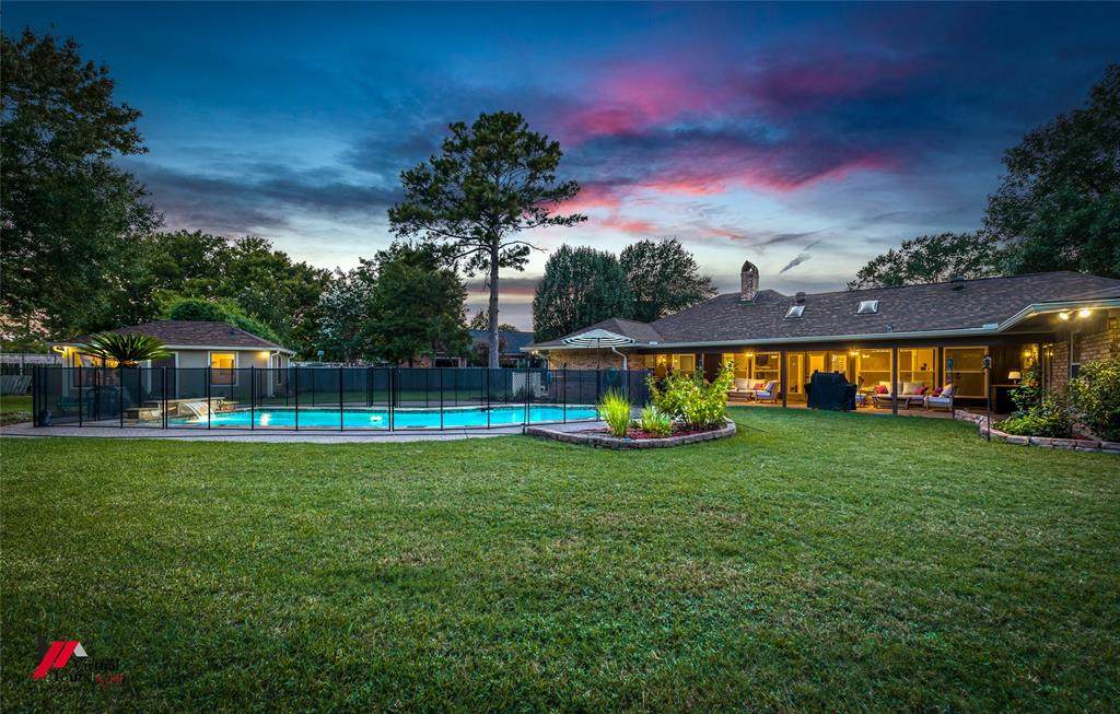 119 Dover Court - Photo 1